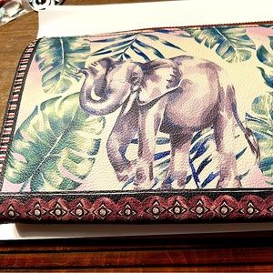 Brighton Africa Stories Pouch E5278M. List $195 Crossbody